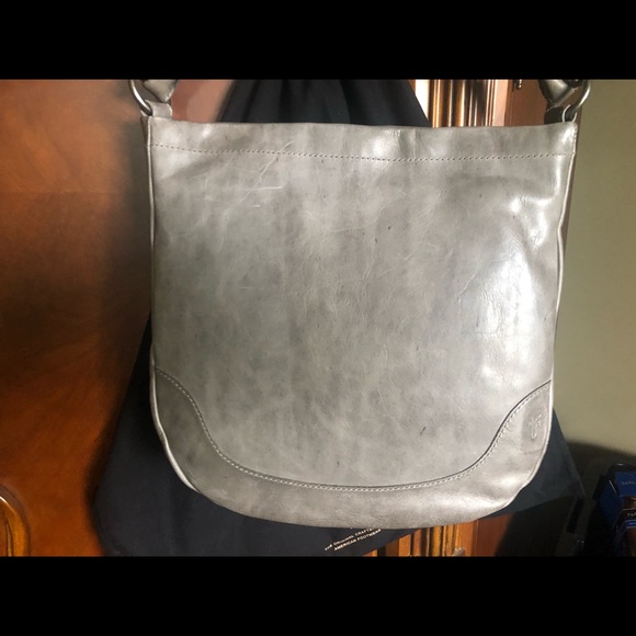 Frye Melissa Hobo bag in Ice/ grey shoulder or crossbody - Picture 4 of 16